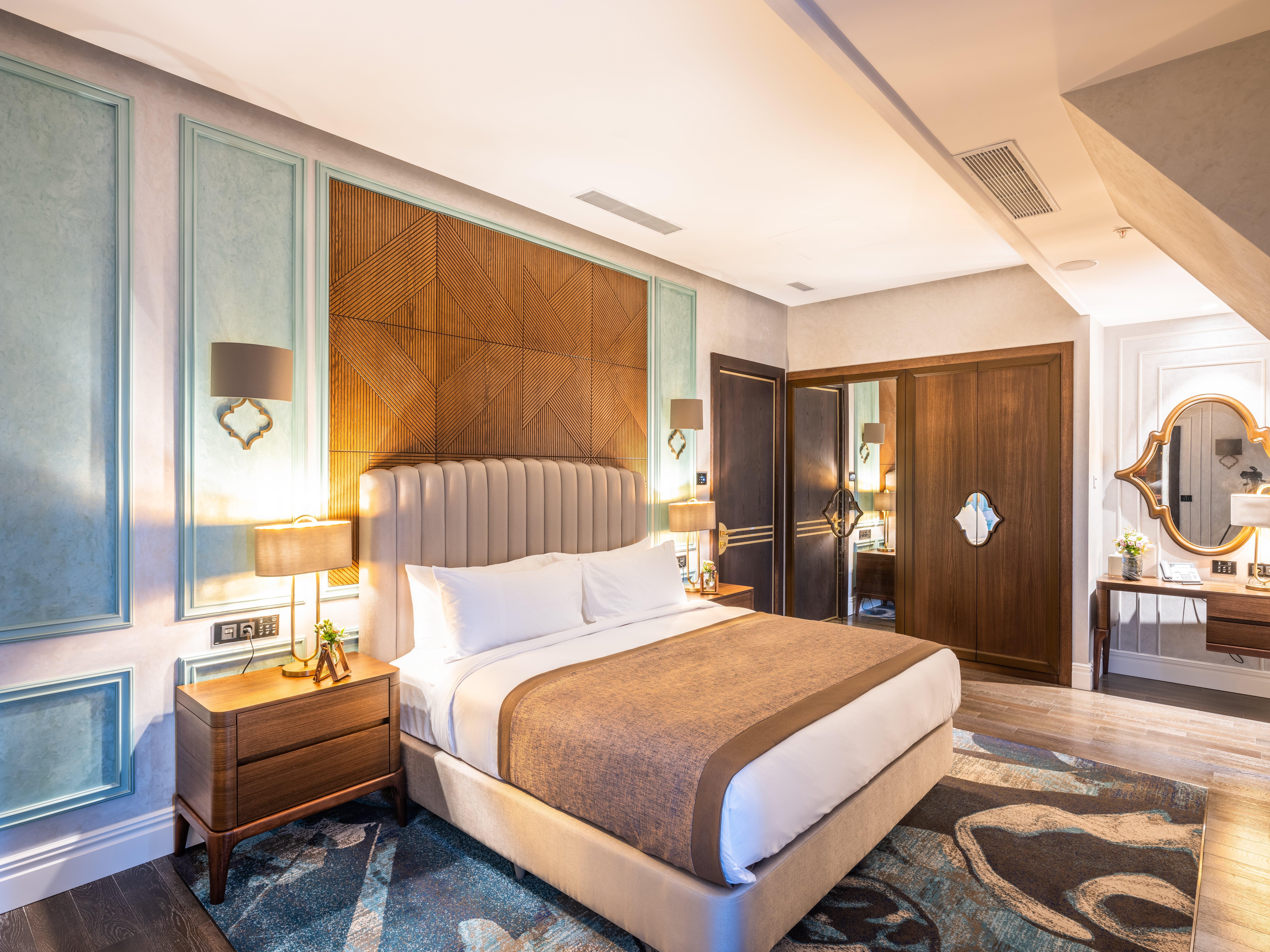 InterContinental Baku, an IHG Hotel Bagian luar foto A bedroom at the hotel