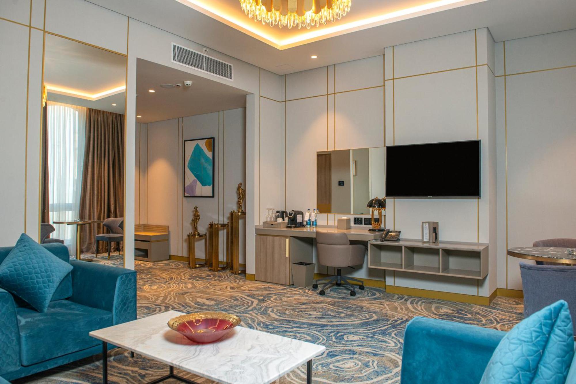 InterContinental Baku, an IHG Hotel Bagian luar foto Suite
