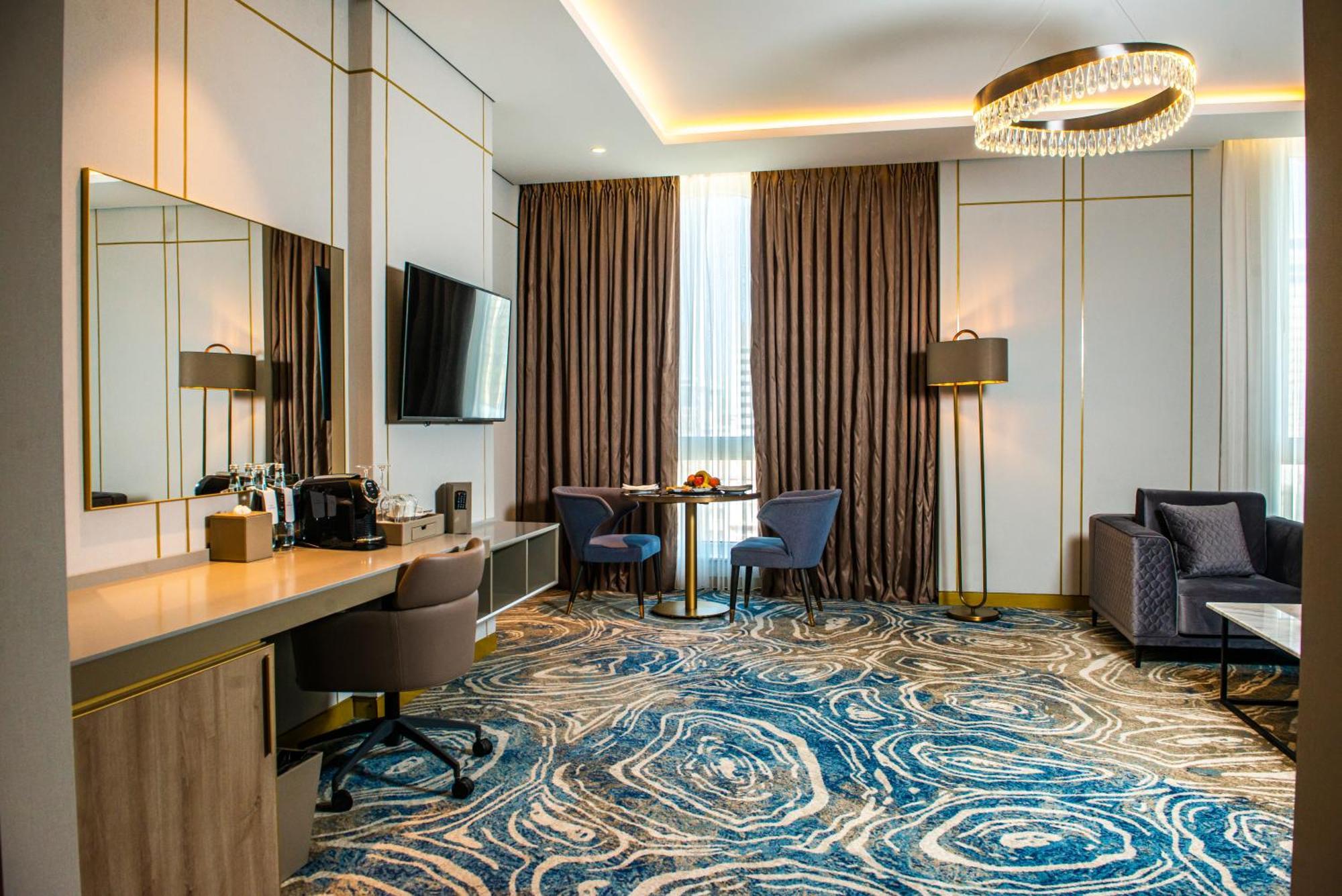 InterContinental Baku, an IHG Hotel Bagian luar foto Suite