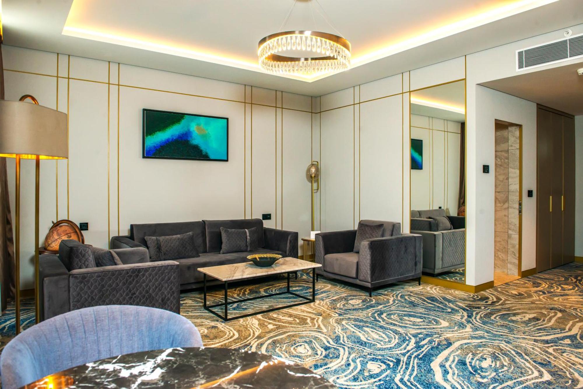 InterContinental Baku, an IHG Hotel Bagian luar foto The interior of the hotel